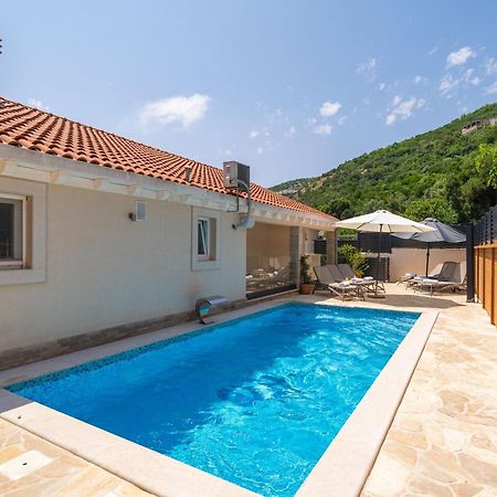 Villa Tranquility Nest Beniva Mokosica Exterior photo