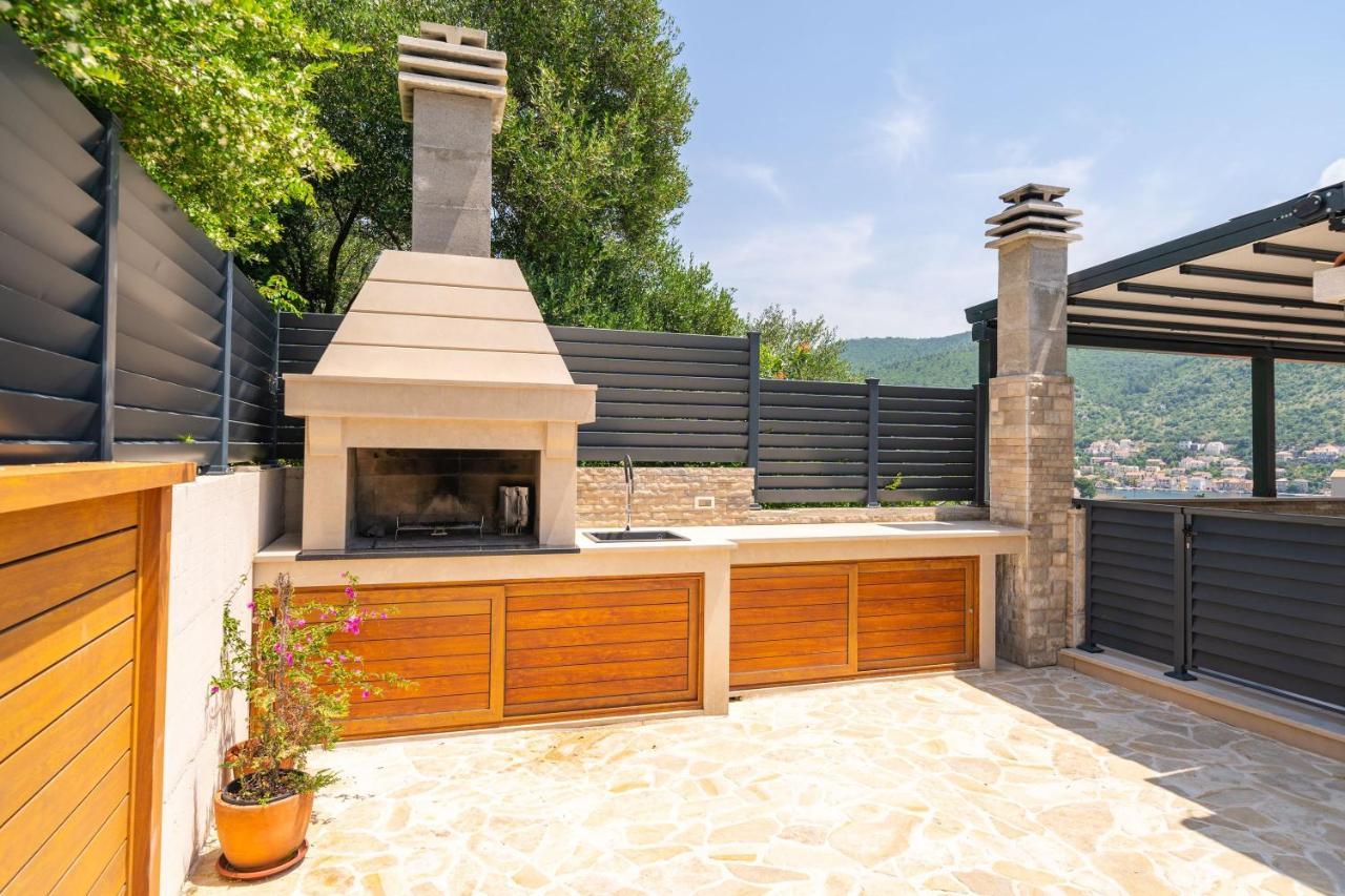 Villa Tranquility Nest Beniva Mokosica Exterior photo