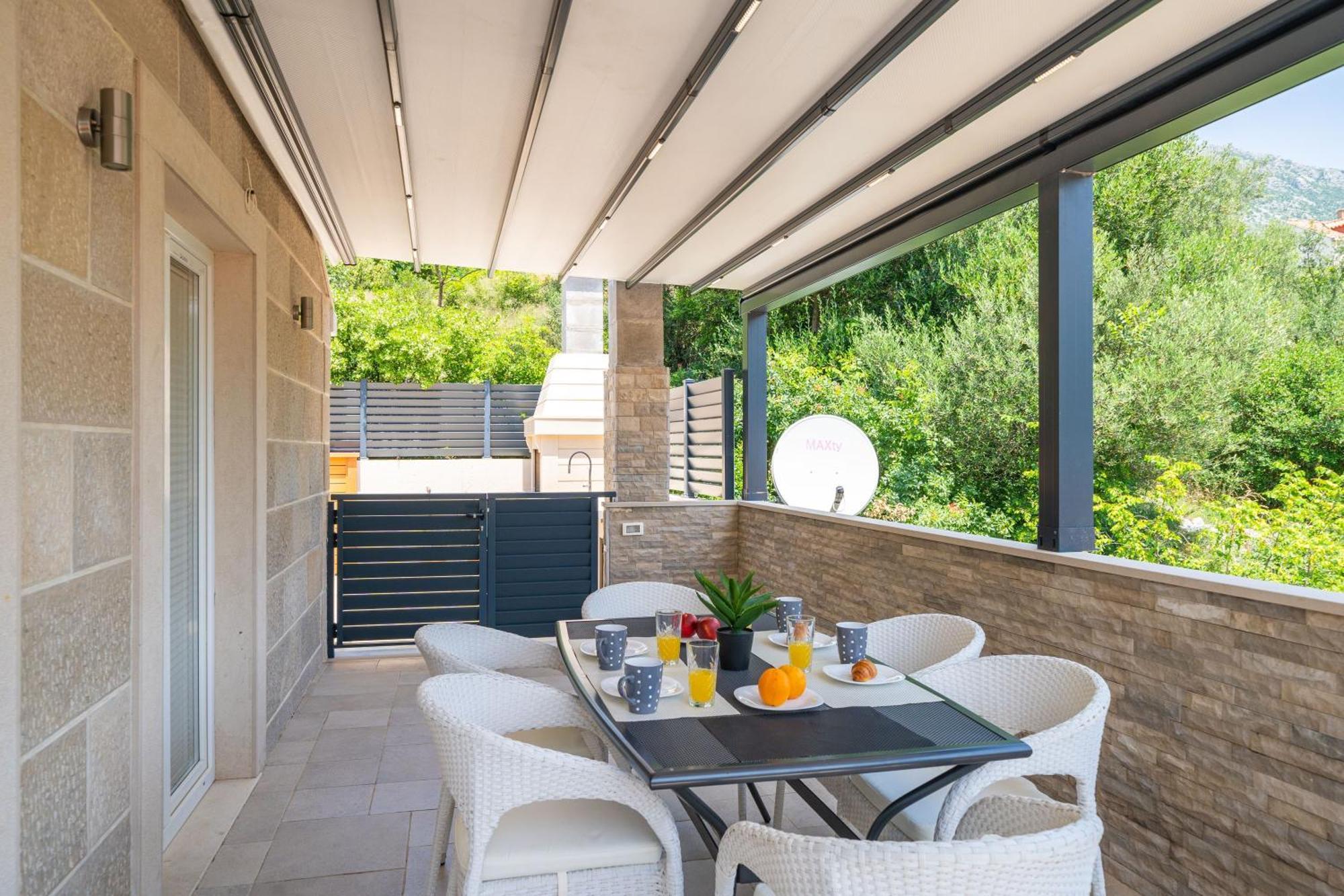 Villa Tranquility Nest Beniva Mokosica Exterior photo