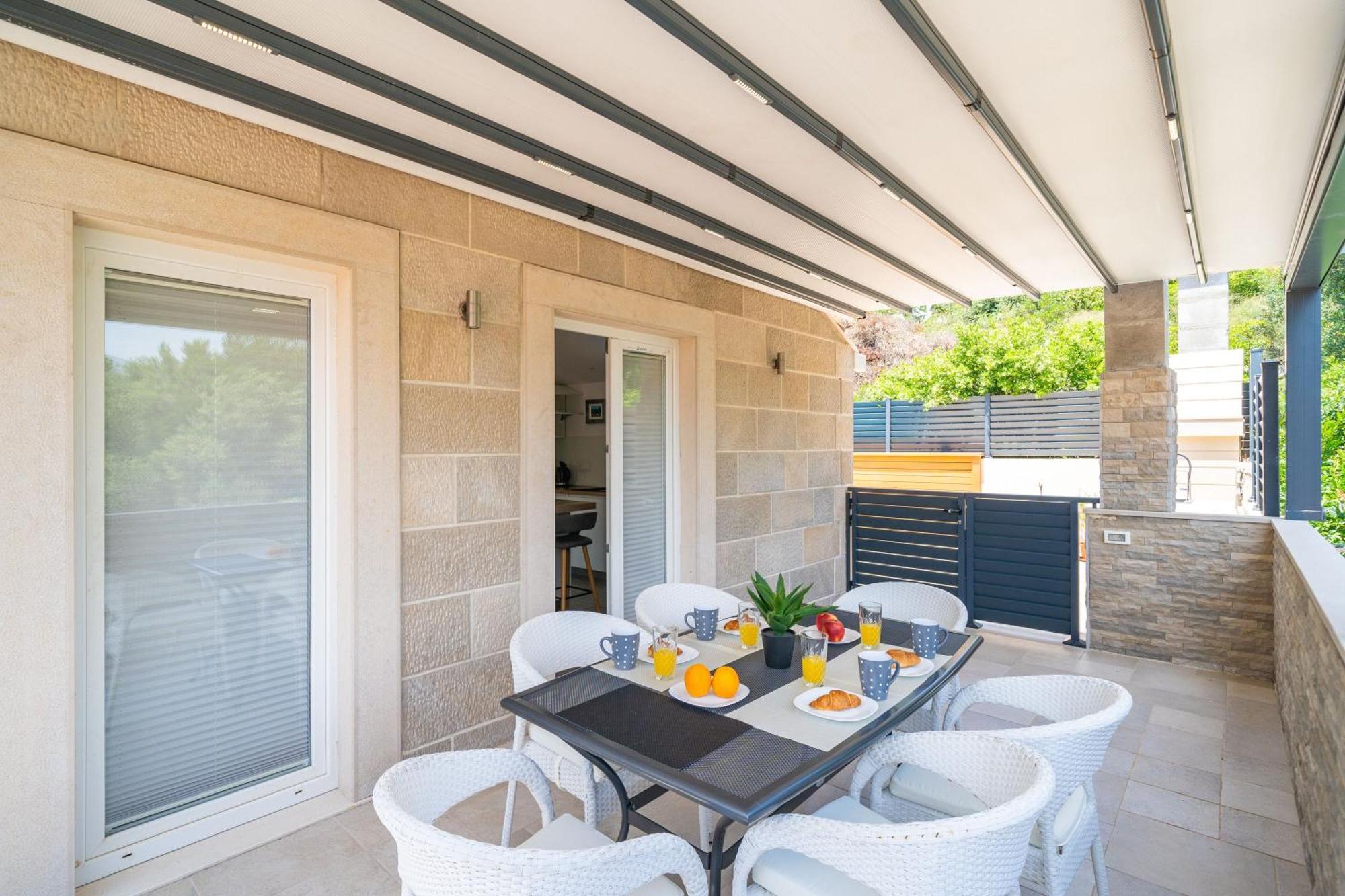 Villa Tranquility Nest Beniva Mokosica Exterior photo